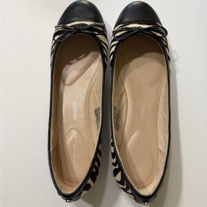 Rockport Women's Black and Cream Flats